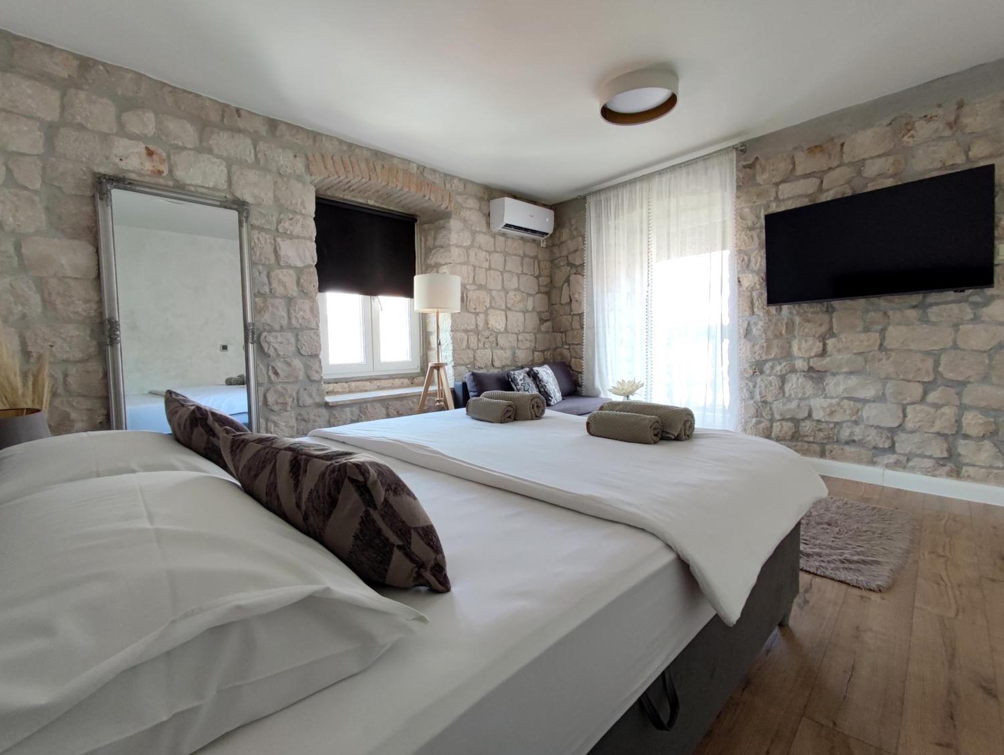 Guest House Klaudija Trogir Dış mekan fotoğraf