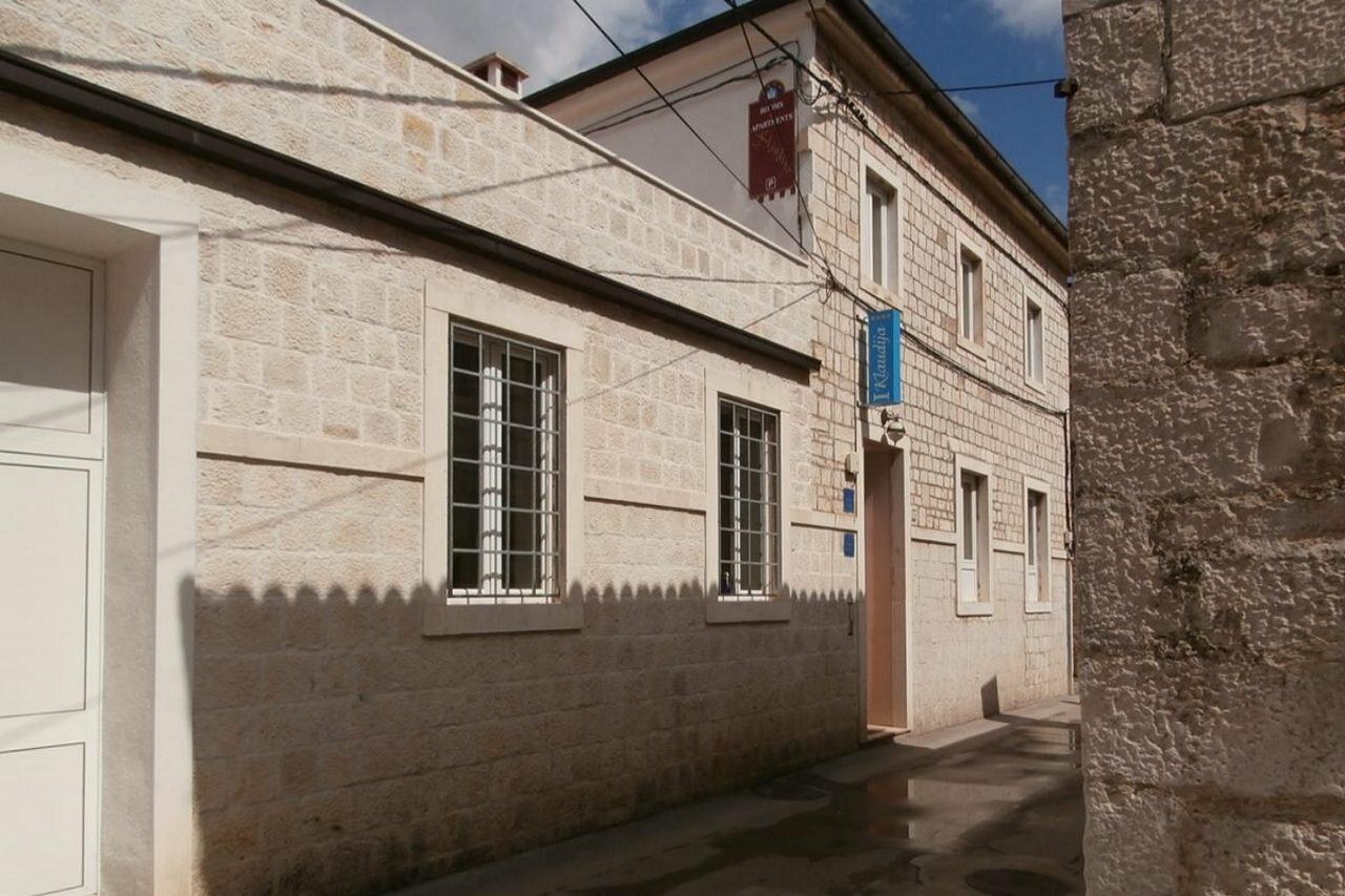 Guest House Klaudija Trogir Dış mekan fotoğraf